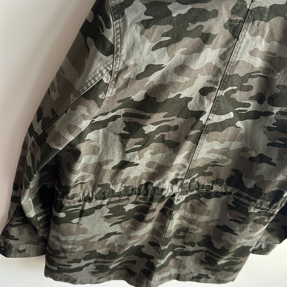 Universal Thread Camo Jacket - Picture 11 of 12